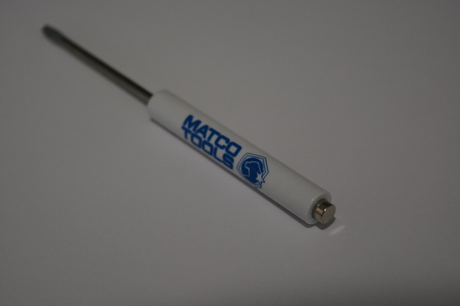 PROMOTIONAL MATCO TOOLS POCKET FLAT SCREWDRIVER WITH MAGNET TOP MINI PICK TOOL