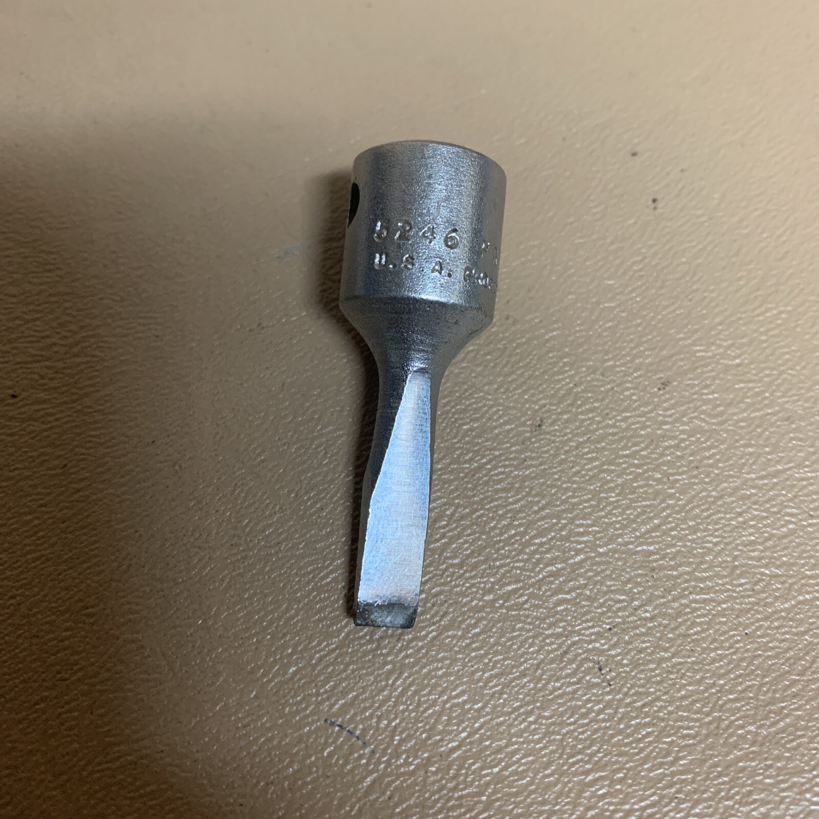 Proto Tool#5246 – 1/4” Tip, Flat Head, Chrome, Screwdriver Socket, 3/8″ Drive
