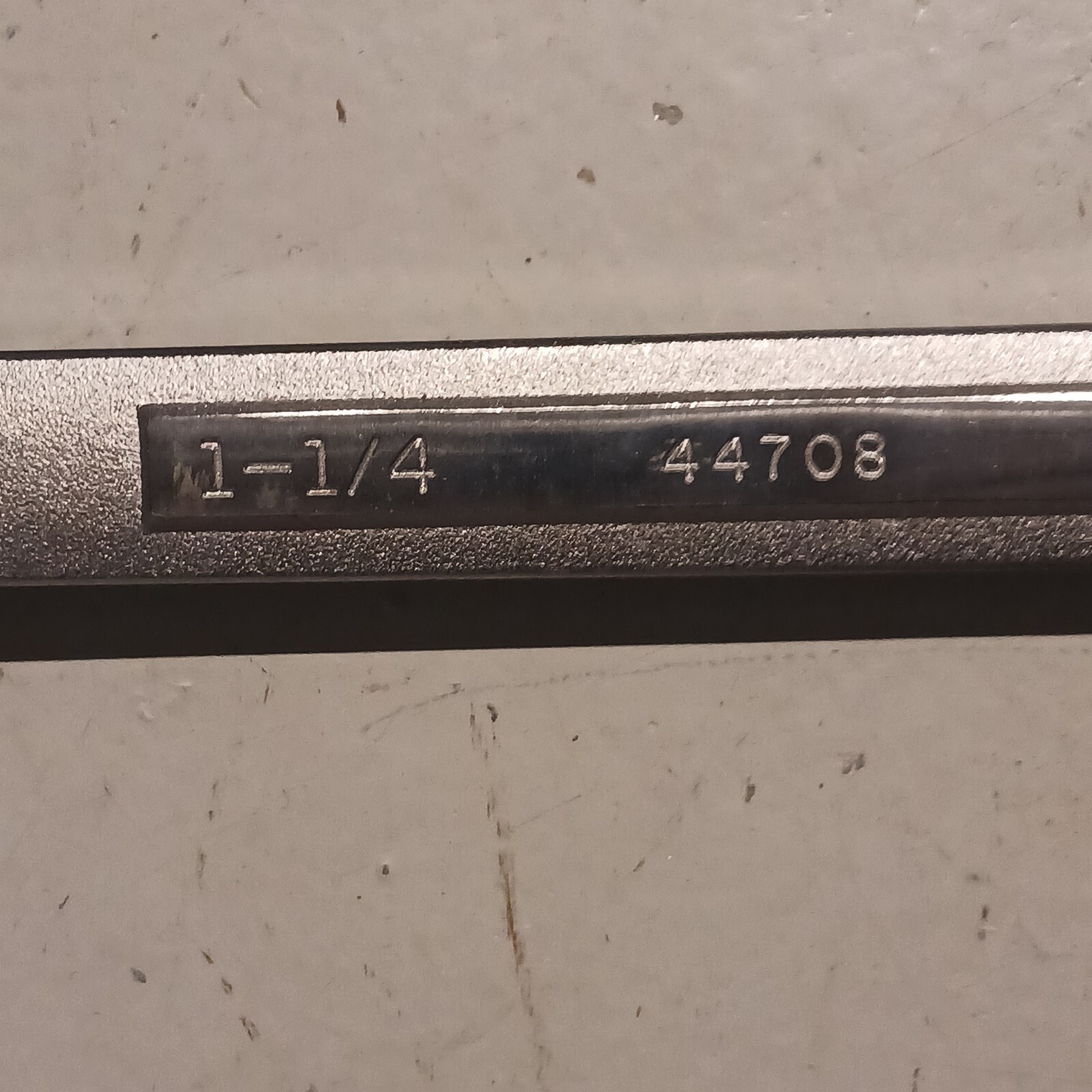 Craftsman 1 1/4″ Combo 12 Pt. Wrench