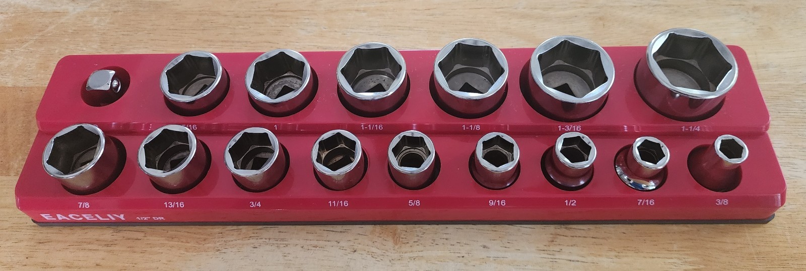 Snap-On 1/2 Dr 16pc 6Pt Shallow Socket Set 3/8- 1-1/4 313TWYA 3/8 to 1/2 Adapter