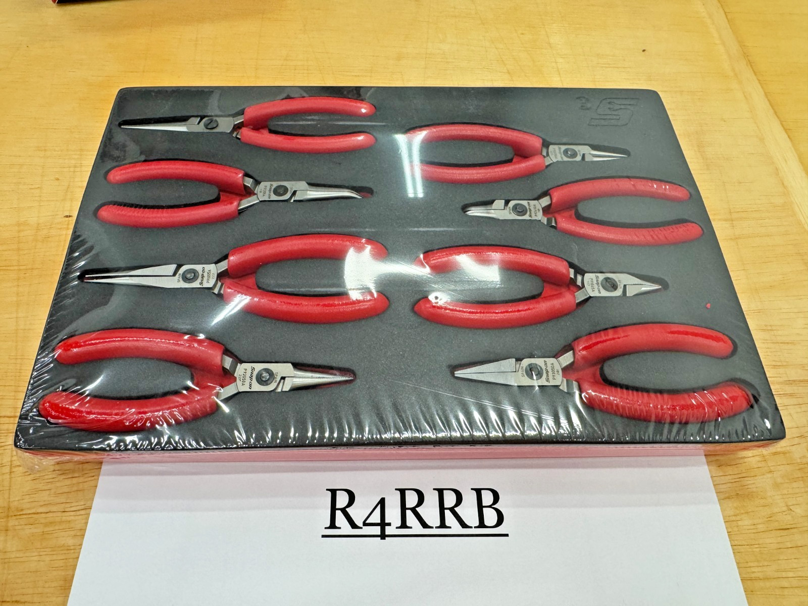 Snap-on Tools RED SOFT GRIP MIX Nose 8 PIECE Precision Pliers FOAM Set PLP800A