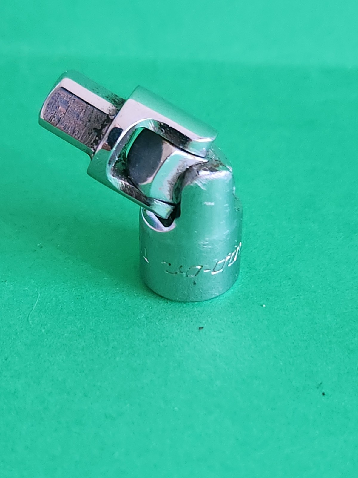 SNAP ON TMU8 1/4″ DRIVE UNIVERSAL / SWIIVEL SOCKET