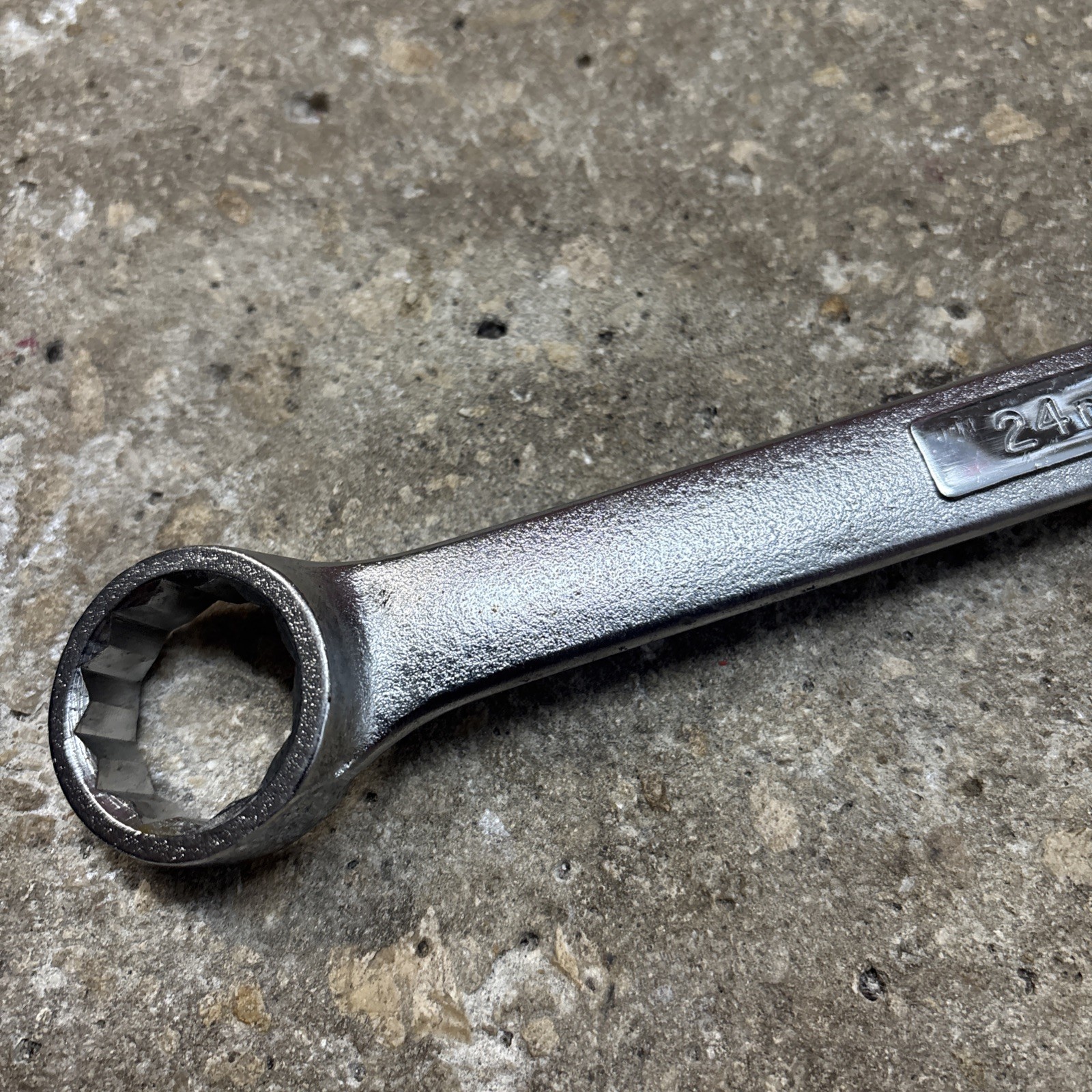 CRAFTSMAN 24mm Metric COMBINATION WRENCH V-42923 USA