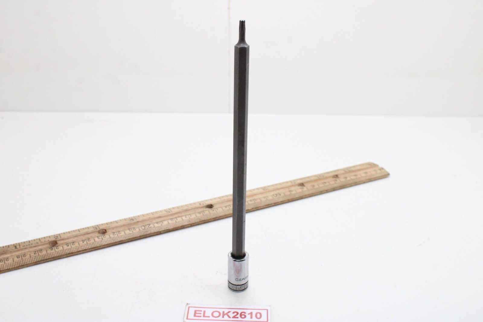 Gearwrench 82511 T10 1/4″ Drive Long Torx Bit Socket