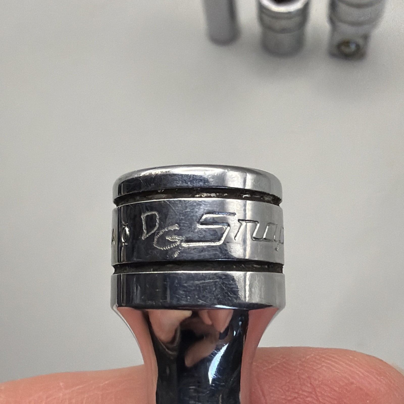 Snap On Sockets (SFS081, 101. F141. A2 Adapter).Read