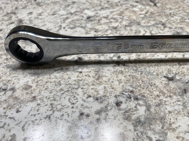 Gearwrench 25mm GearBox 25mm 12-Point Straight Head 72-Teeth Ratcheting 85925