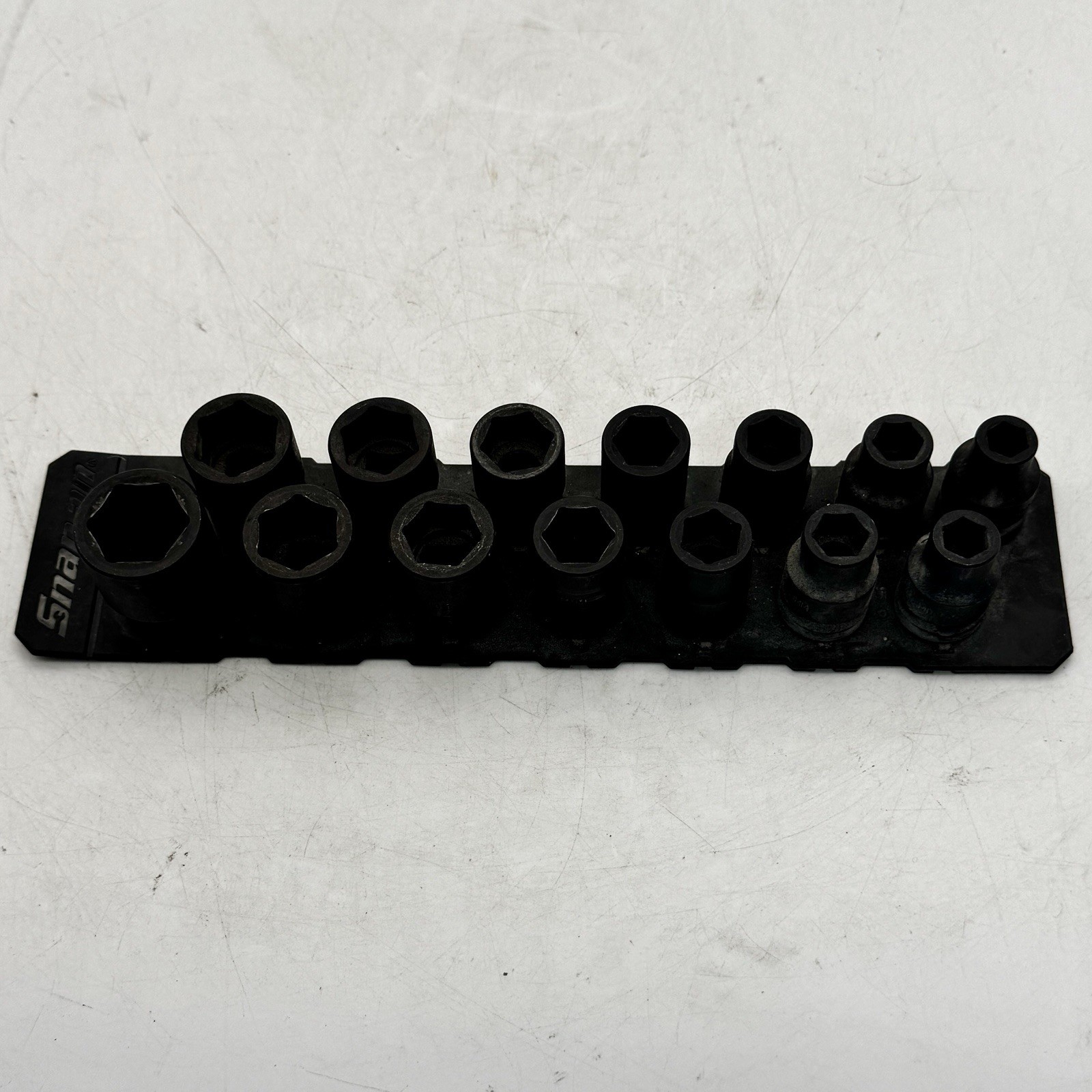 EXPERT E113490 – E113592 14-Piece 1/2″ Drive 6-Point Metric Impact Socket Set