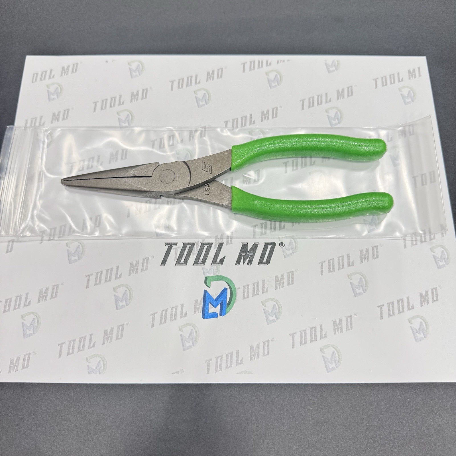 Snap-on Tools USA NEW GREEN 8″ Talon Soft Grip Needle Nose Pliers 96ACFG