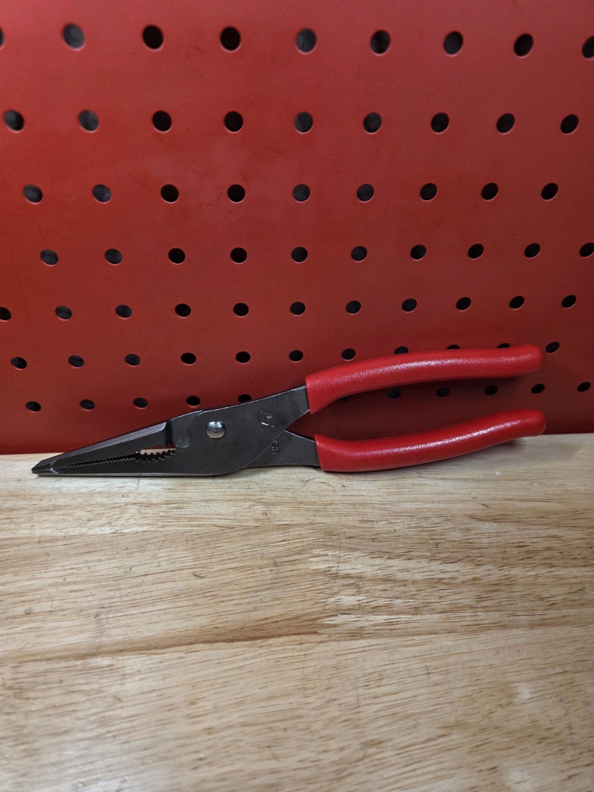 Snap-on Tools NICE LN47ACF 9″ Talon Grip Long Nose Slip Joint Pliers USA Red