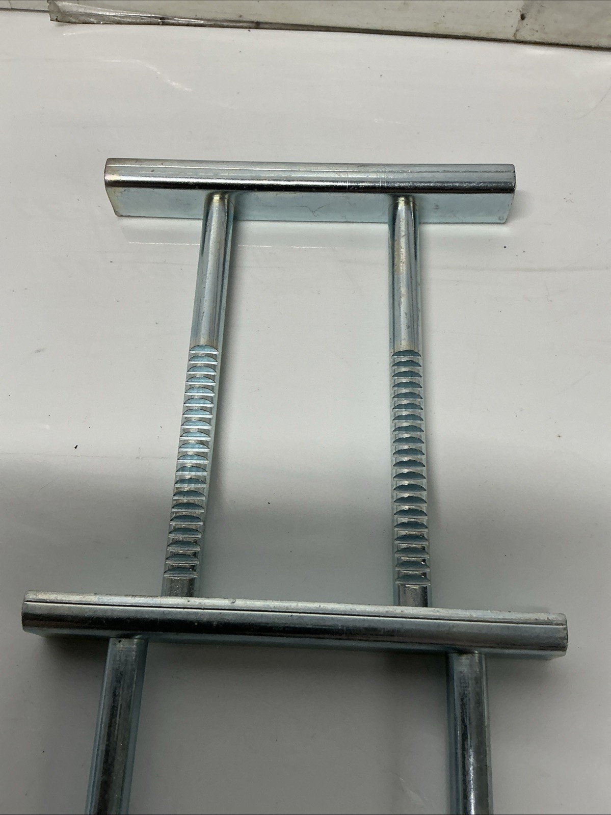 LISLE TOOLS RACK SET 15560 X-042