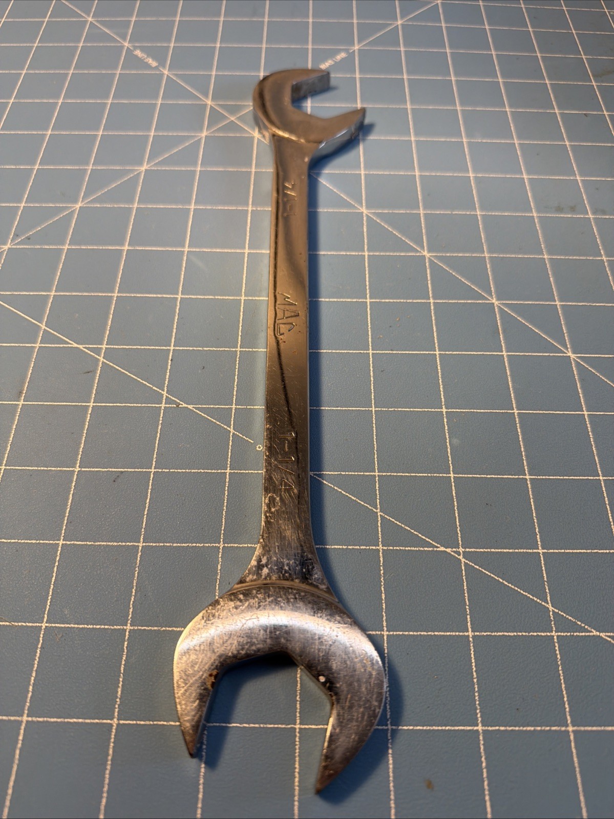 MAC TOOLS DA40 1&1/4″ FOUR WAY ANGLE HEAD OPEN END CHROME WRENCH