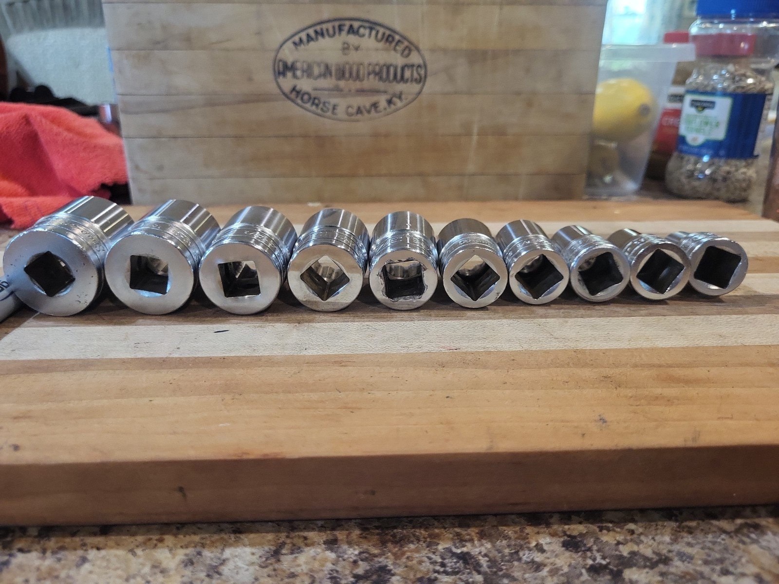 Snap On 10 Pc. 1/2″ Drive 12 Pt SAE Shallow Socket Set 7/16″-1″ SW 141-SW321