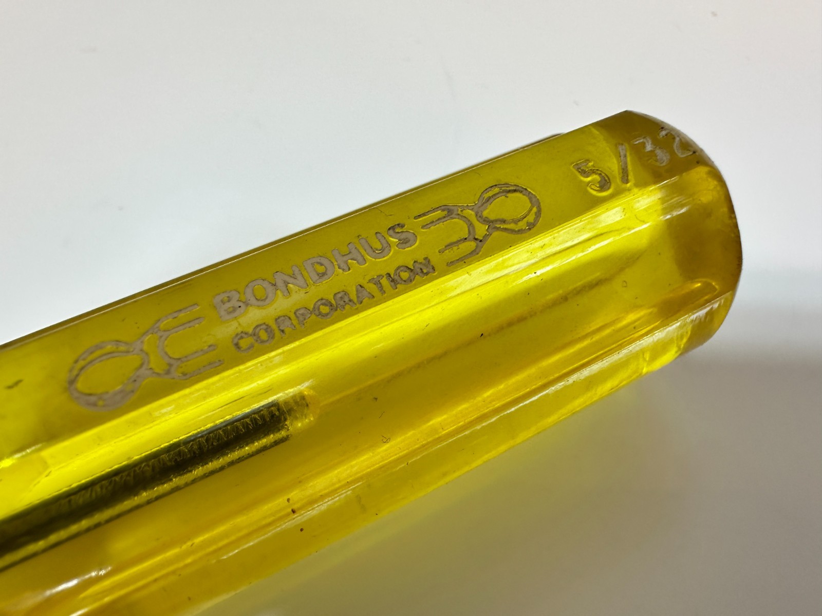 Bondhus Tools USA 5/32″ Balldriver Screwdriver (New Old Stock) w/ Amber Handle