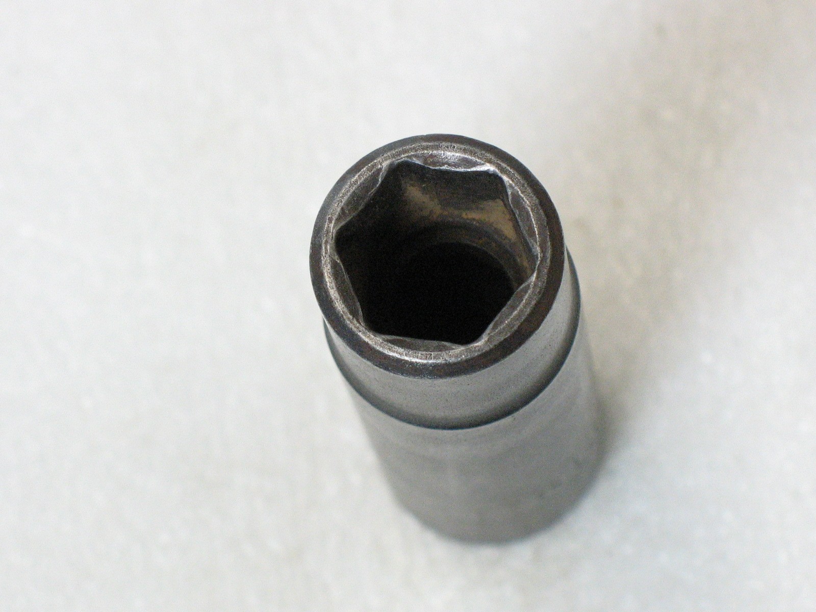 Mac Tools 1/2″ Dr. 14mm 6 Pt. Semi-Deep Impact Socket VIP6 14MM
