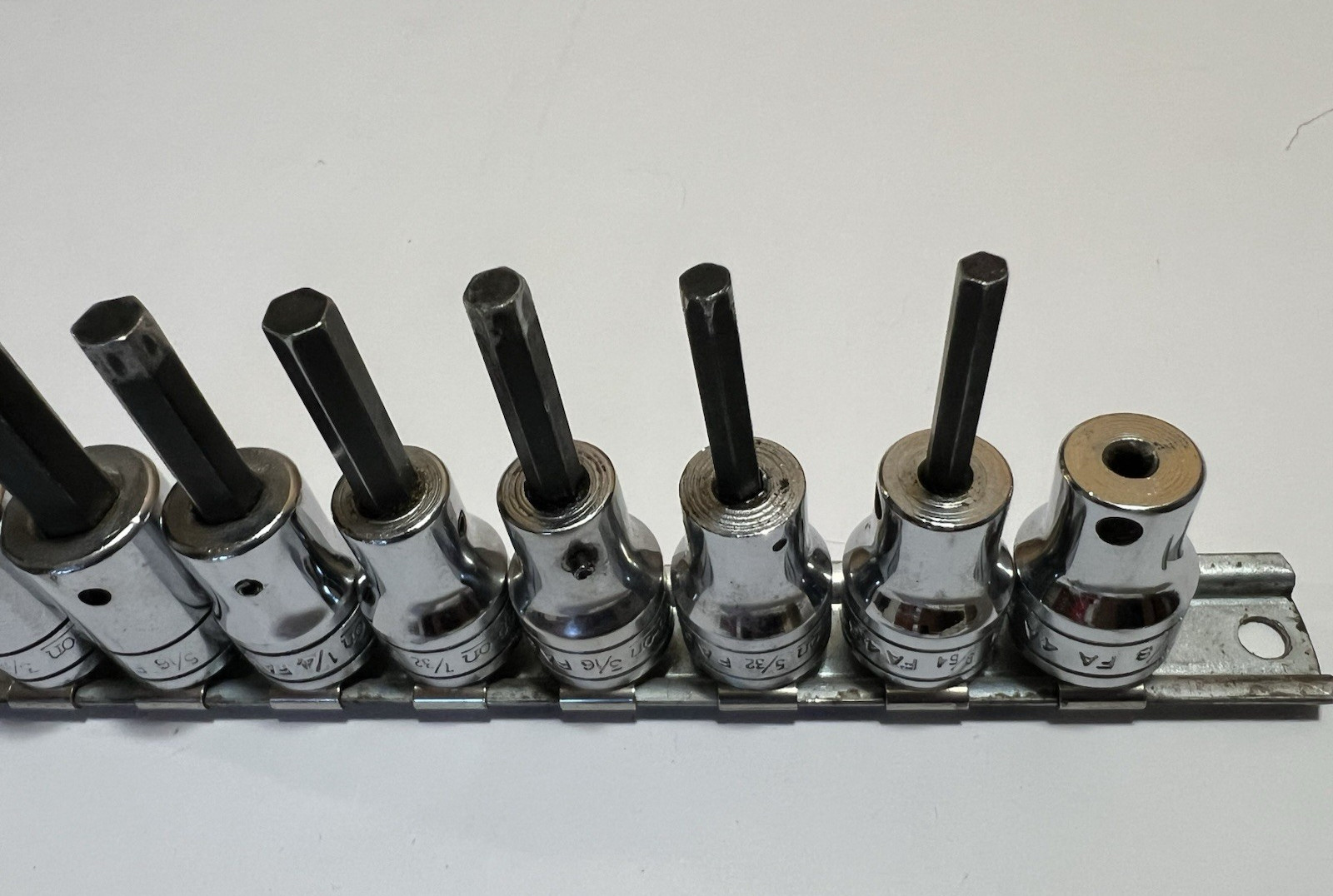 Snap On 208FAY SAE 3/8 Drive Hex Bit Socket Driver Set 8 pc 1/8 – 3/8 USA