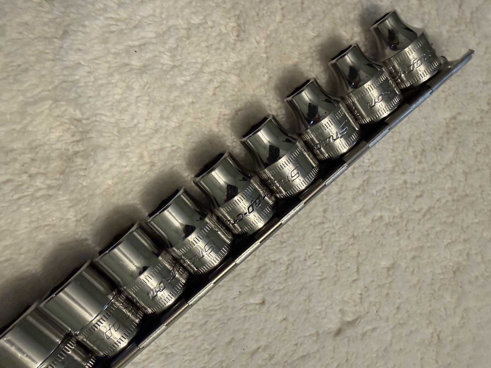 Snap-on Tools USA 3/8″ Drive Shallow Metric 6pt Socket Set 215FSMY + Bonus pcs