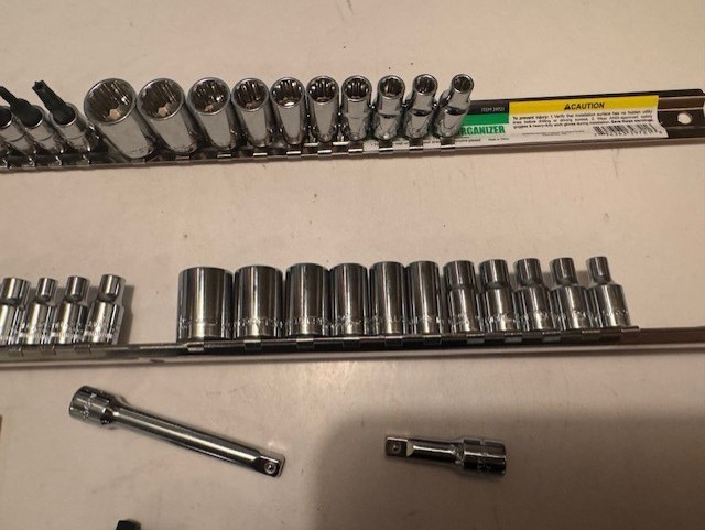 NEW CRAFTSMAN 48 PC / RATCHET + SOCKET SET 1/4″ DRIVE / METRIC & SAE SET + RAILS