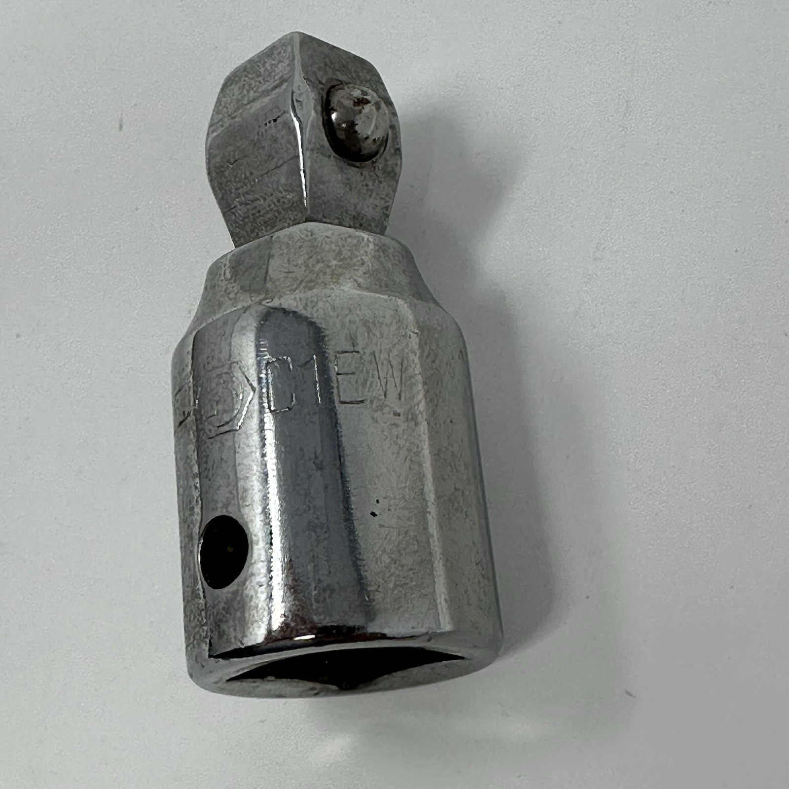 Matco Tools C1EW – 1/2″ Drive 2″ Long Friction Ball Wobble Extension