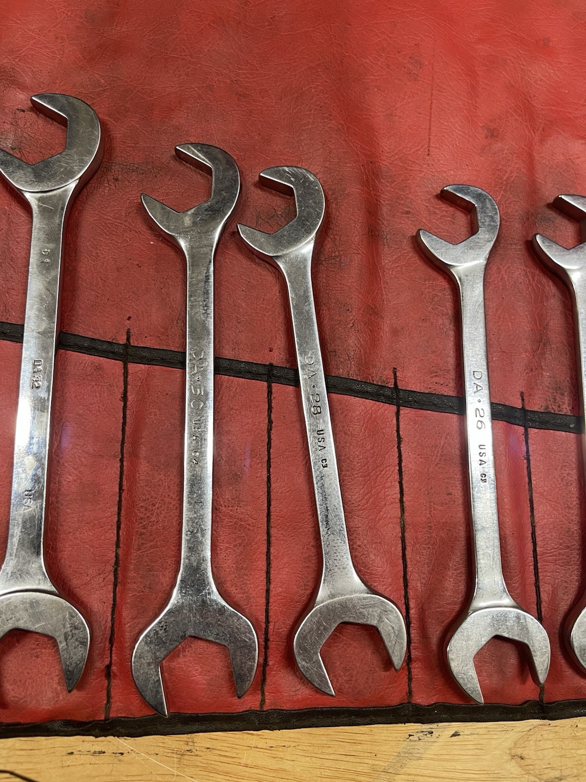 Mac Tools Set No. SDA18K Open Ended Angle 19pc SAE Wrench Set – 3/8″ – 1-1/2″