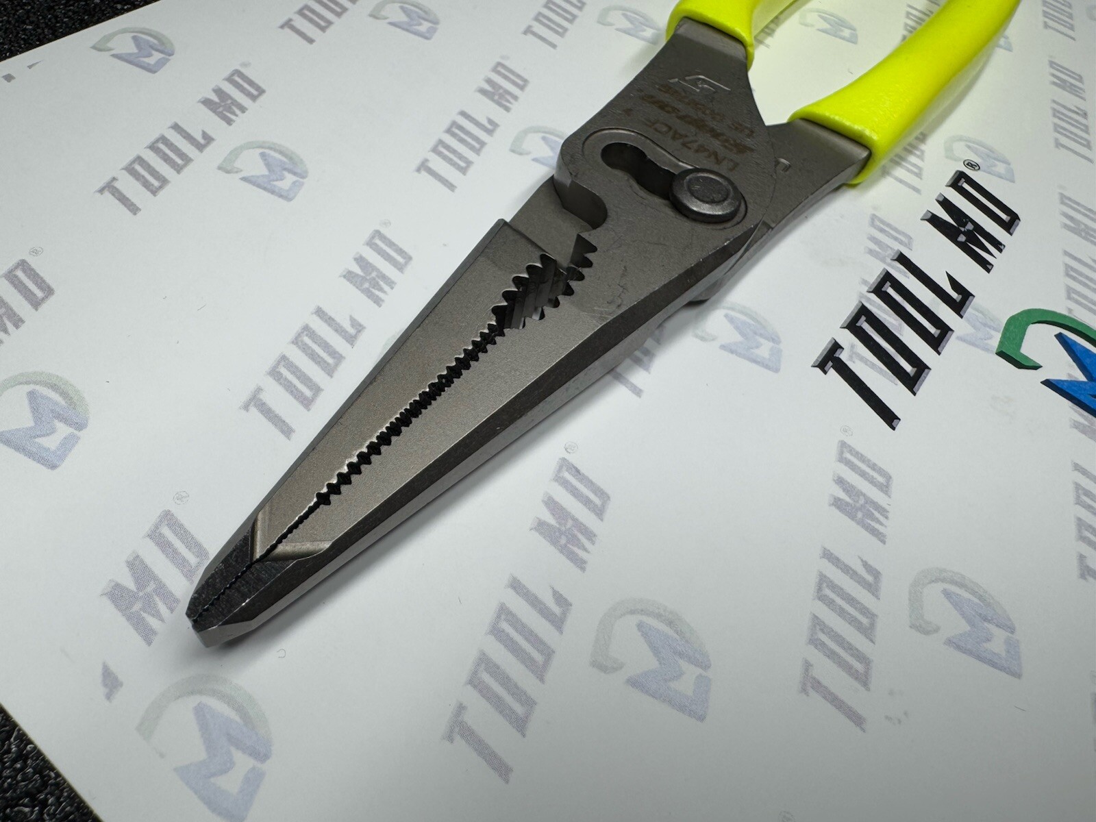 Snap-on Tools USA NEW HI-VIZ 9″ Soft Grip Long Nose Slip Joint Pliers LN47ACF