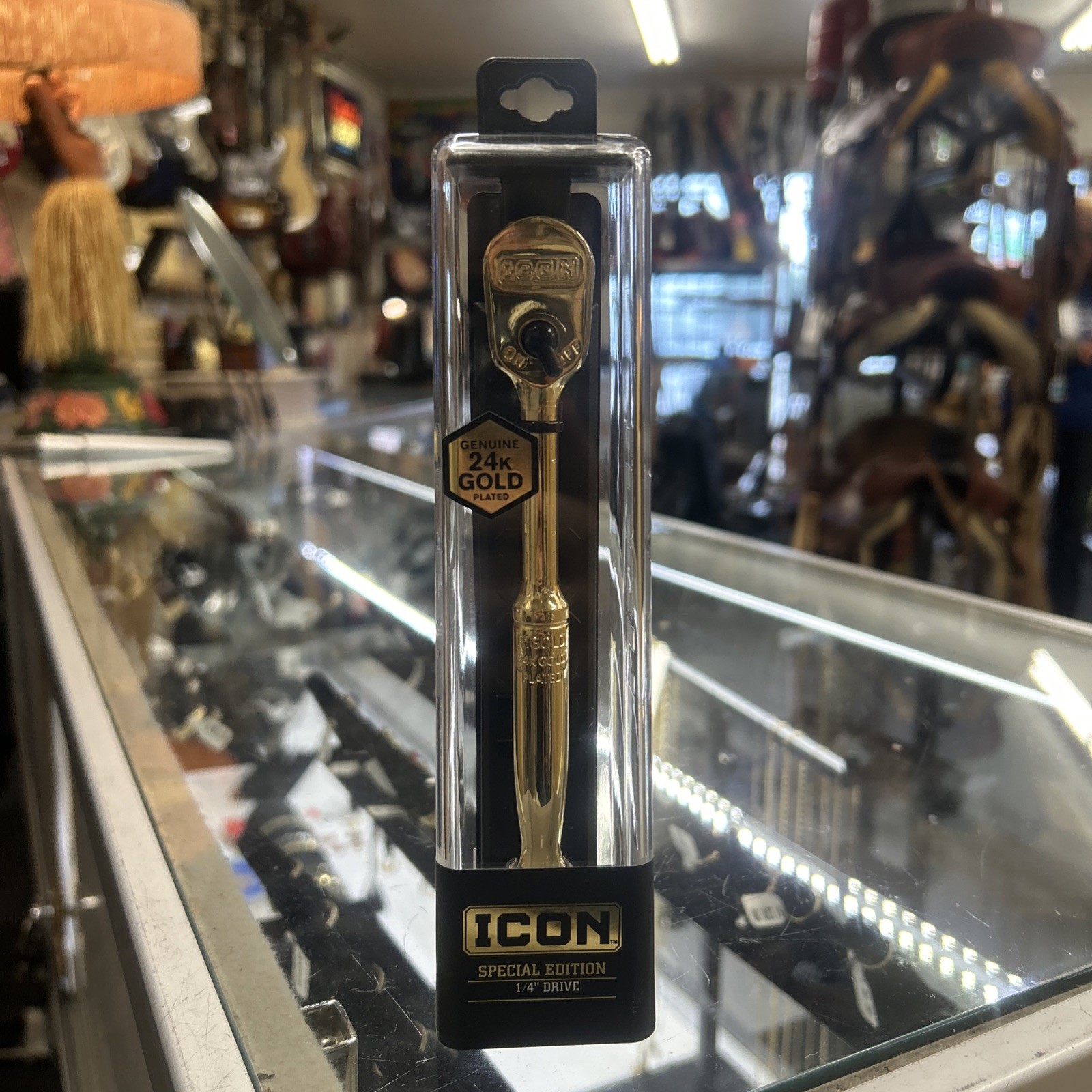 Icon 24K Gold Plated 1/4” Ratchet Pro. w/ stand Special Edition Wrench 59786 NEW