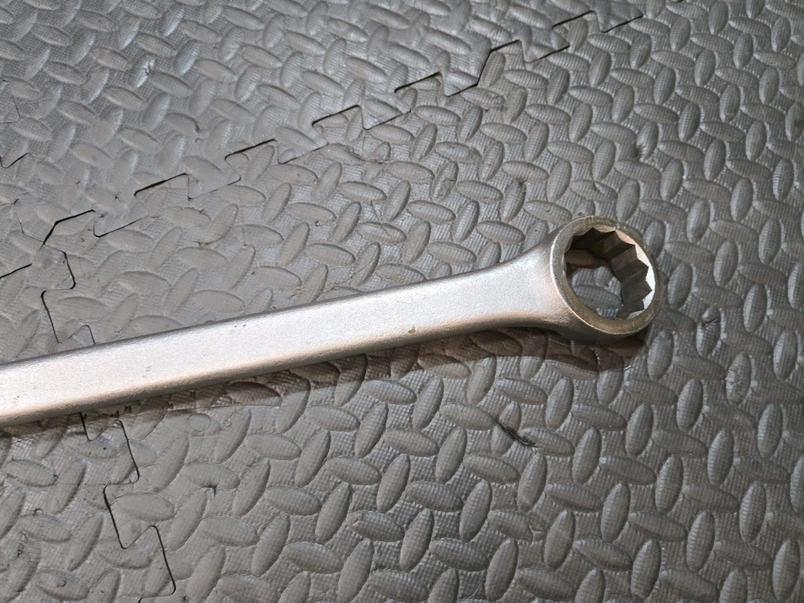 Matco Tools USA 1-7/8″ SAE Jumbo Large Combination Wrench 12pt WCL 602 26” Long