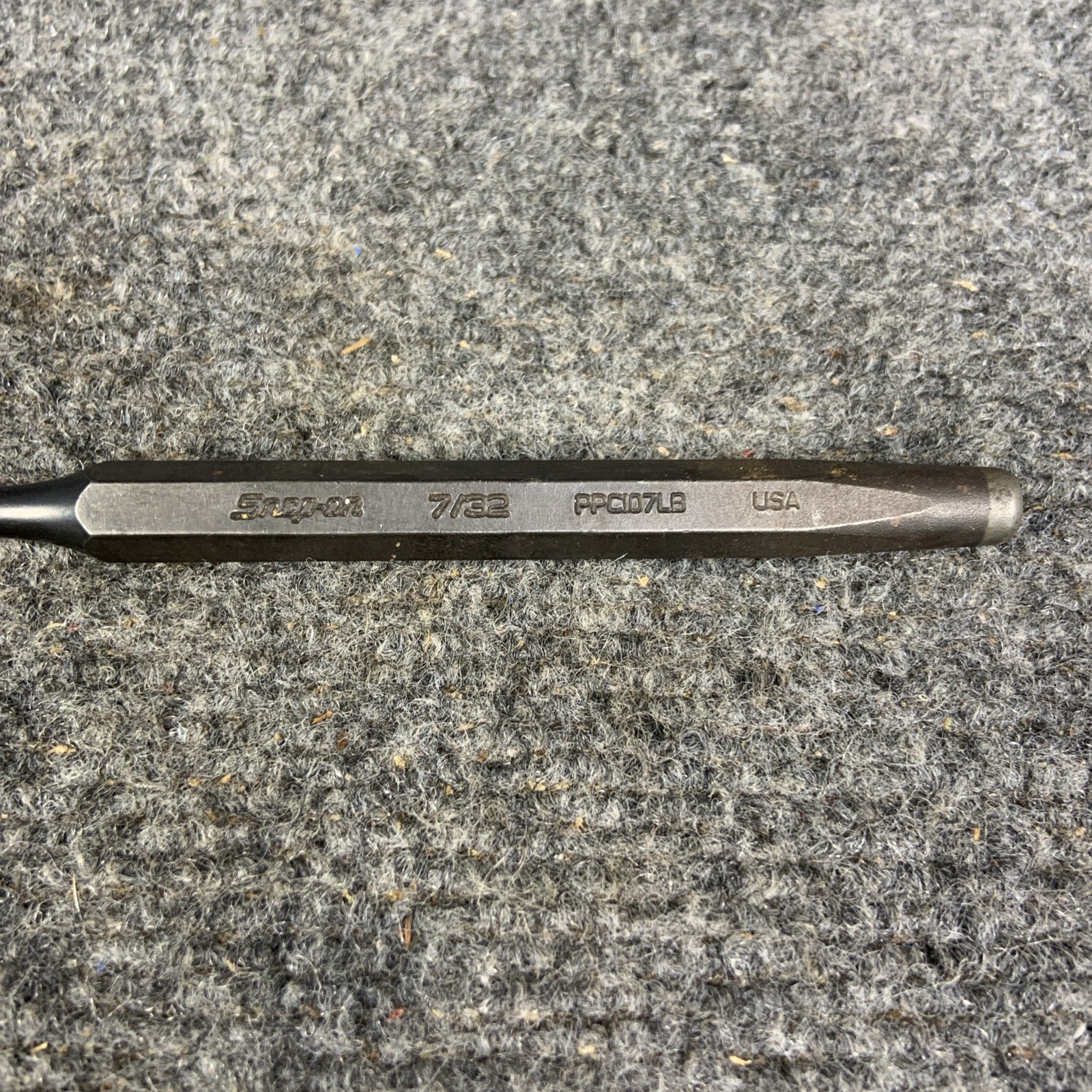 Snap-on Tools USA 7-5/8″ Length 7/32″ Long Pin Punch PPC107LB
