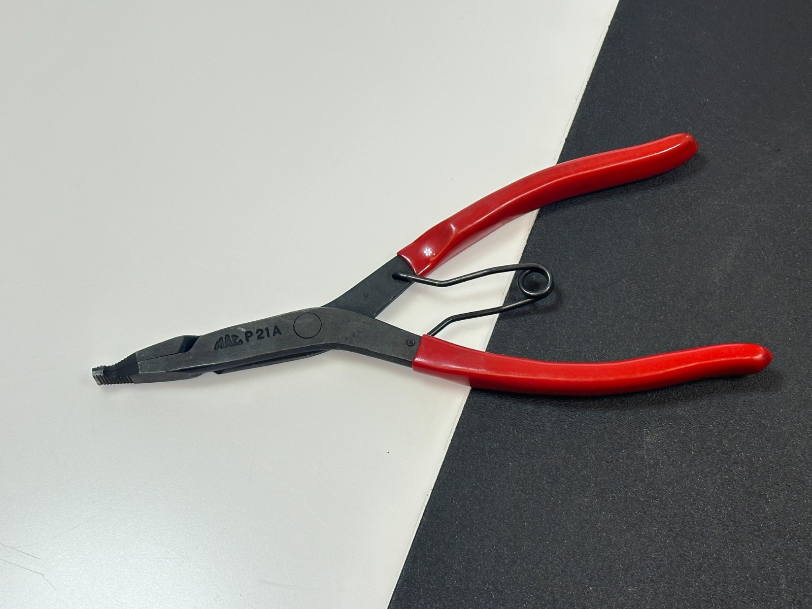 🇺🇸 MAC Tools USA P21A Red Grip / Black Oxide Snap-Ring Retaining Ring Pliers
