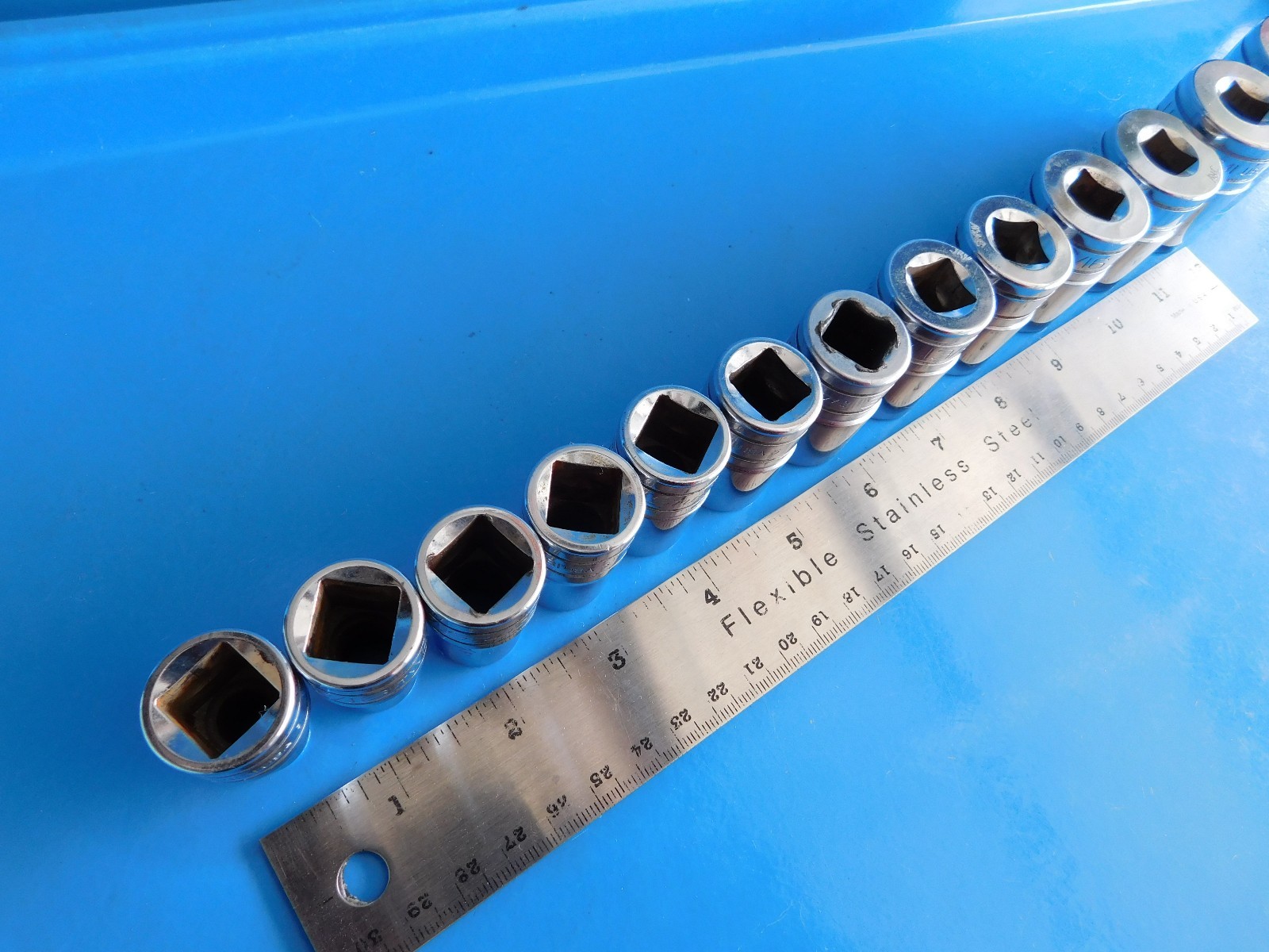 USED, SNAP ON TOOLS 13 PC. 1/2 IN. DR. SHORT SOCKET SET 3/8 IN THRU 1-1/8 IN.