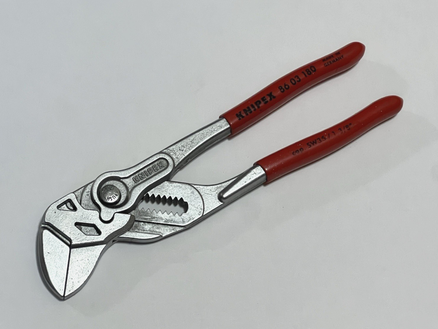 Knipex 7″ Pliers Wrench 86 03 180 1-3/8″ Smooth Jaws Pliers Made in Germany
