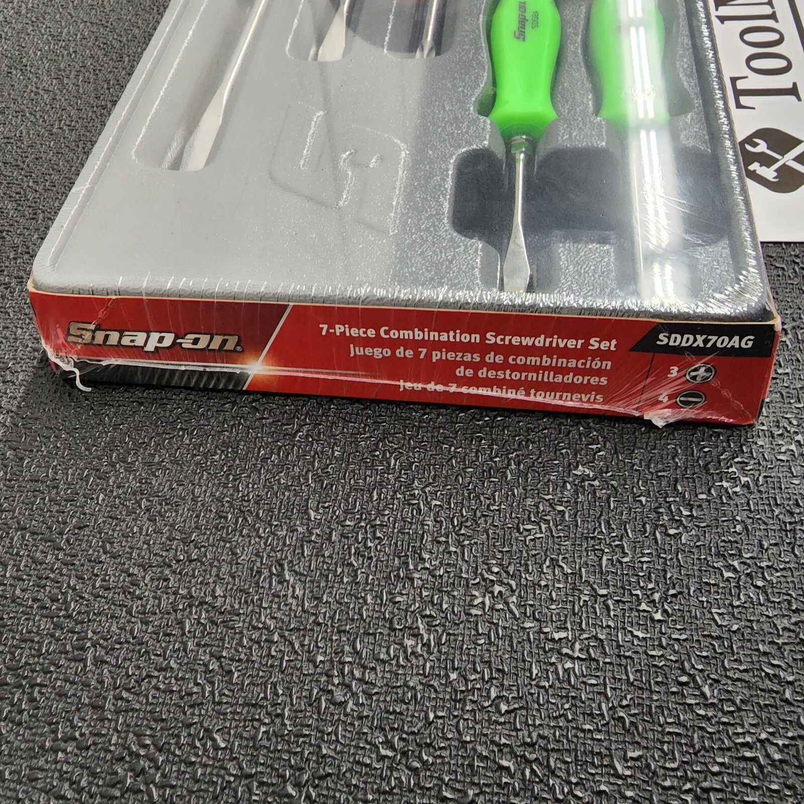 Snap-on Tools USA NEW 7pc GREEN Hard Grip Combination Screwdriver Set SDDX70AG