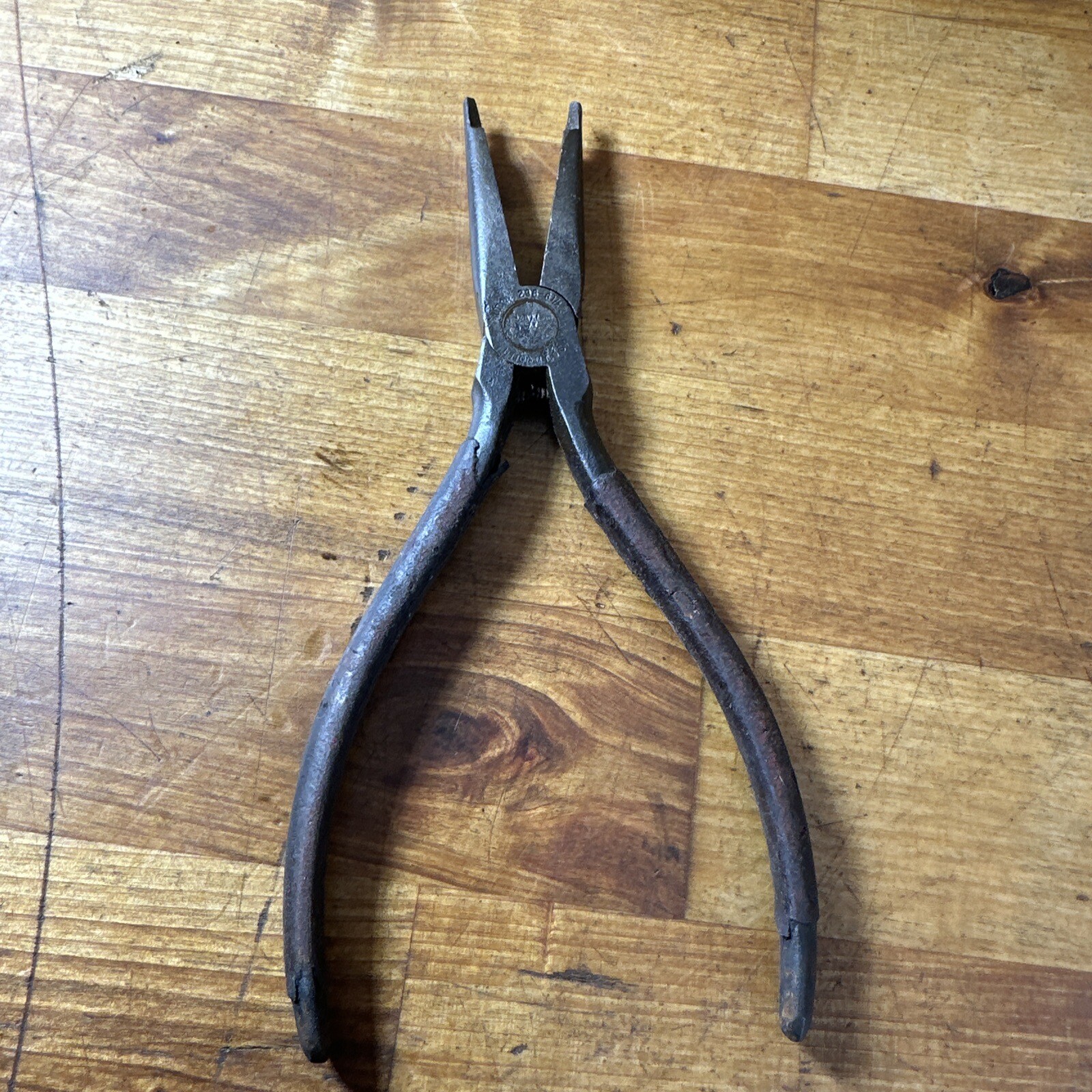 Vintage UTICA 6-1/2” Inch Needle Nose Pliers No. 296 USA