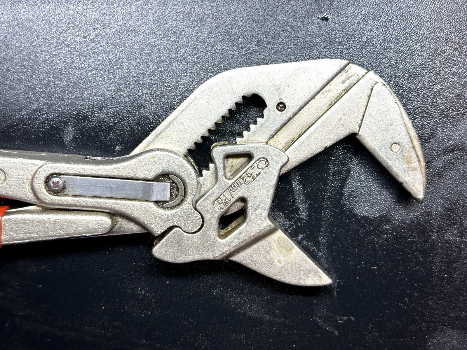BLUE POINT ADP10 12″ Adjustable Smooth Joint Pliers Germany