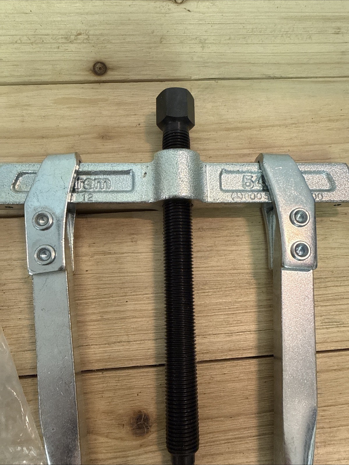 Genuine Mercedes-Benz OEM Puller Extractor Tool 000 589 88 33 00 New Abzieher
