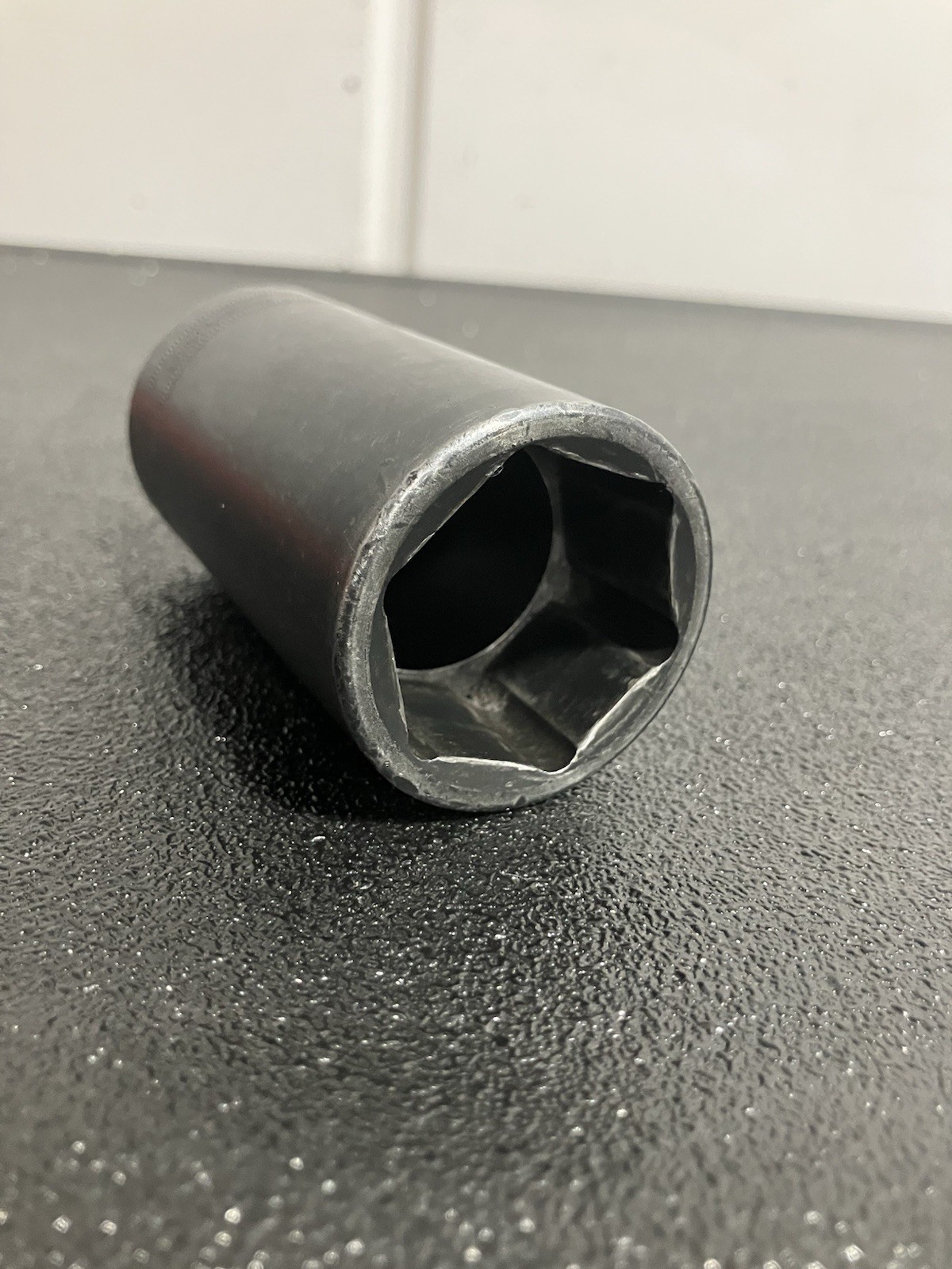Snap On Tools USA SIMM330 33mm 1/2″dr 6pt Flank Drive DEEP Impact Socket
