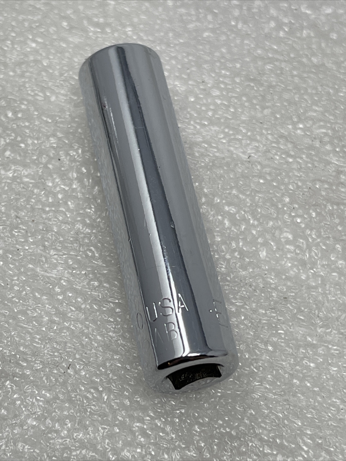 E10 SK Hand Tools 44960, 1/4″ Drive Metric Deep Female Inverted Torx Socket, USA