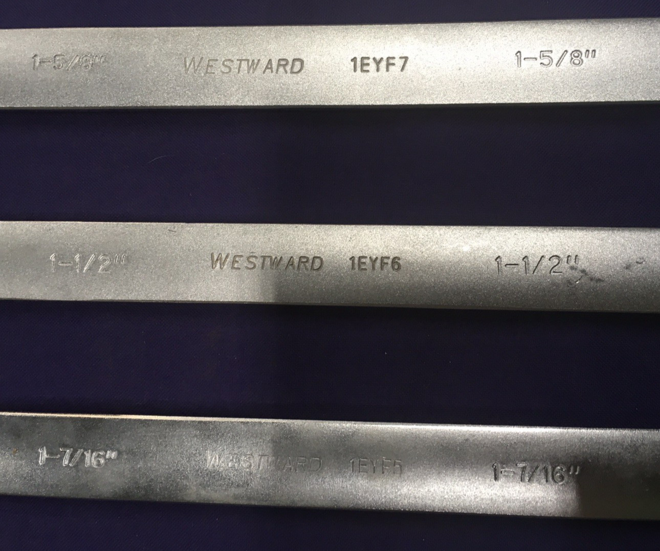 Westward 54DG02 Ratcheting Wrenches Set of 10 20″-26″ w/ Canvas Storage Bag