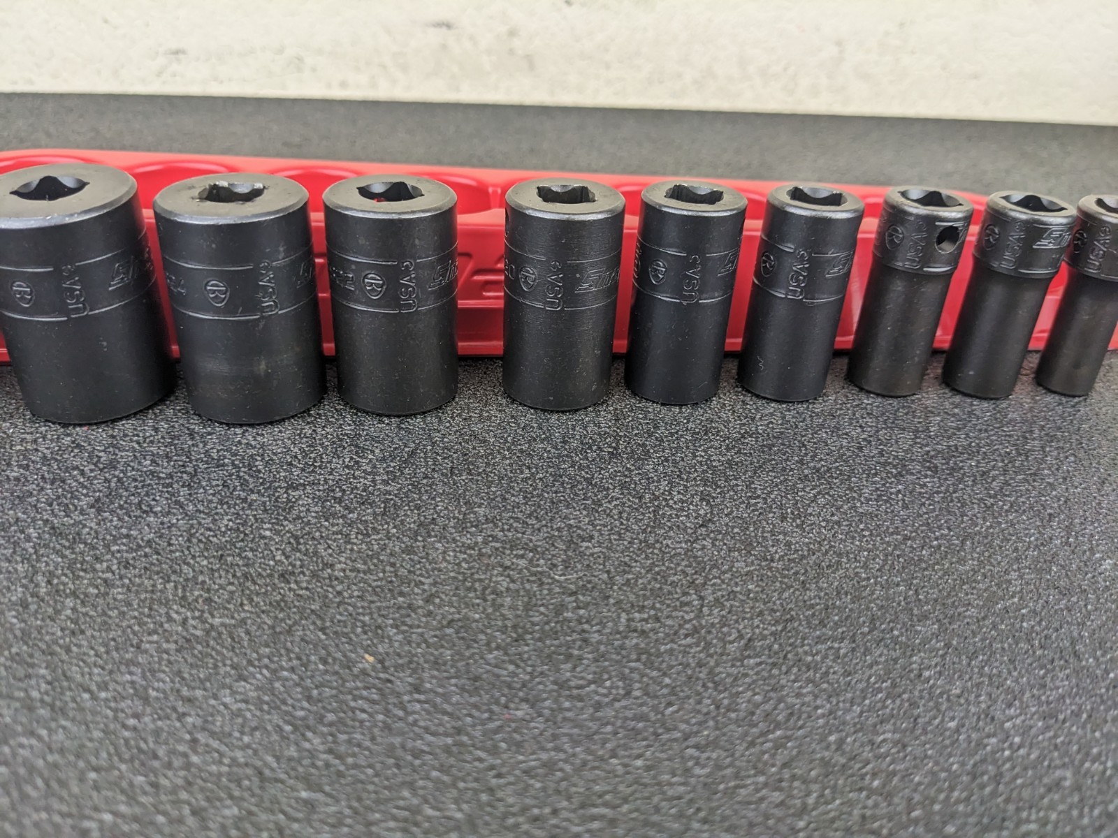 #bo717 Snap-on 210IMFSYA 5/16″-7/8″ 3/8″ Drive 6pt Semi-Deep Impact Socket Set