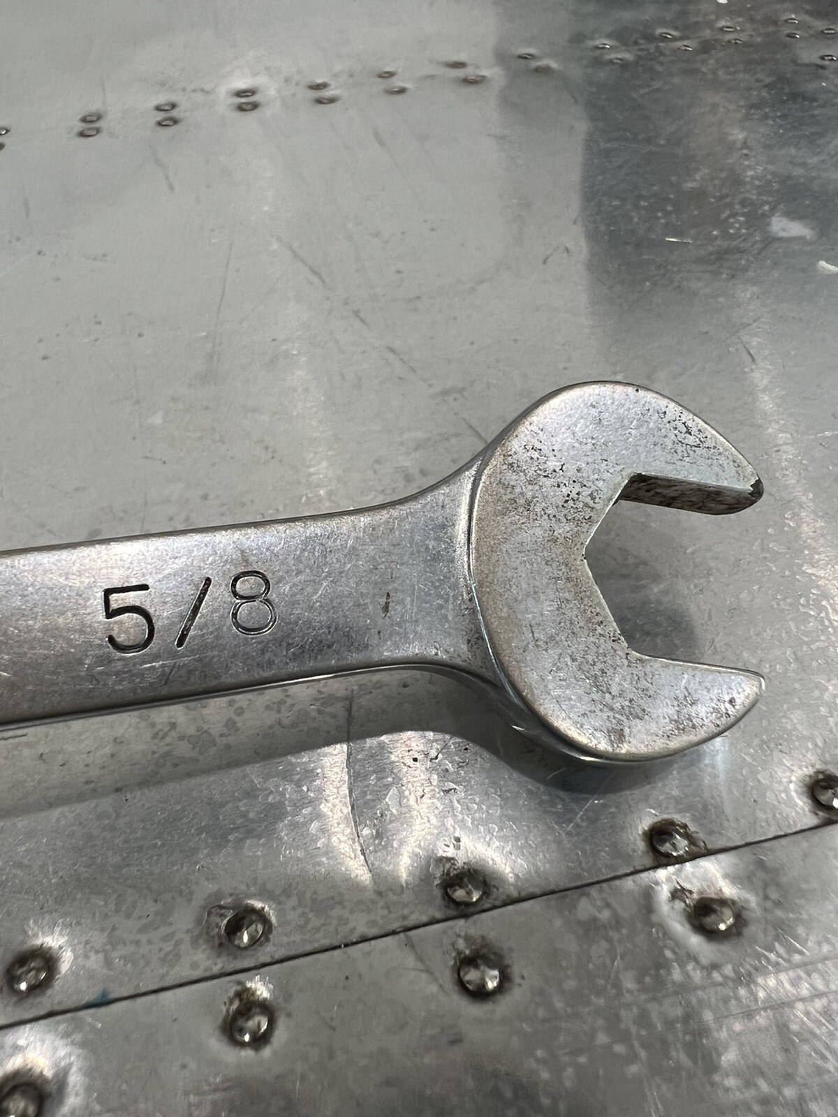 mac 5/8 wrench CL206