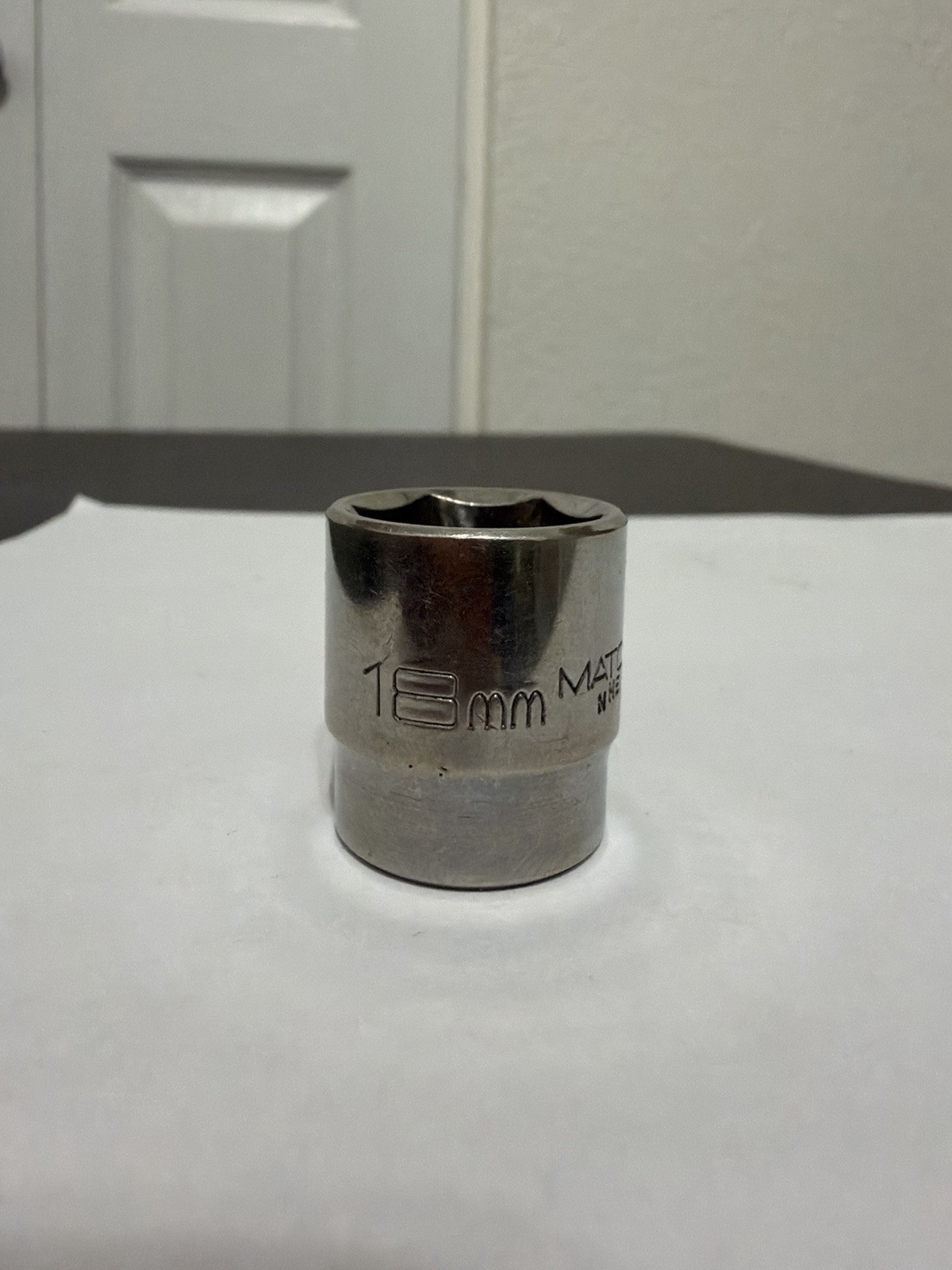 Matco Tools 3/8″ Drive 18mm 6 Pt Socket B18M6 USA