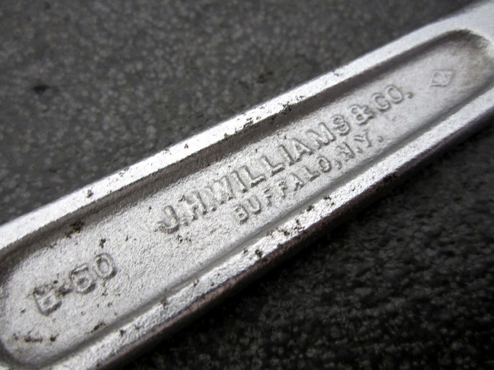 Vintage J.H. Williams 3/8″ Female Drive Ratchet B-50 USA