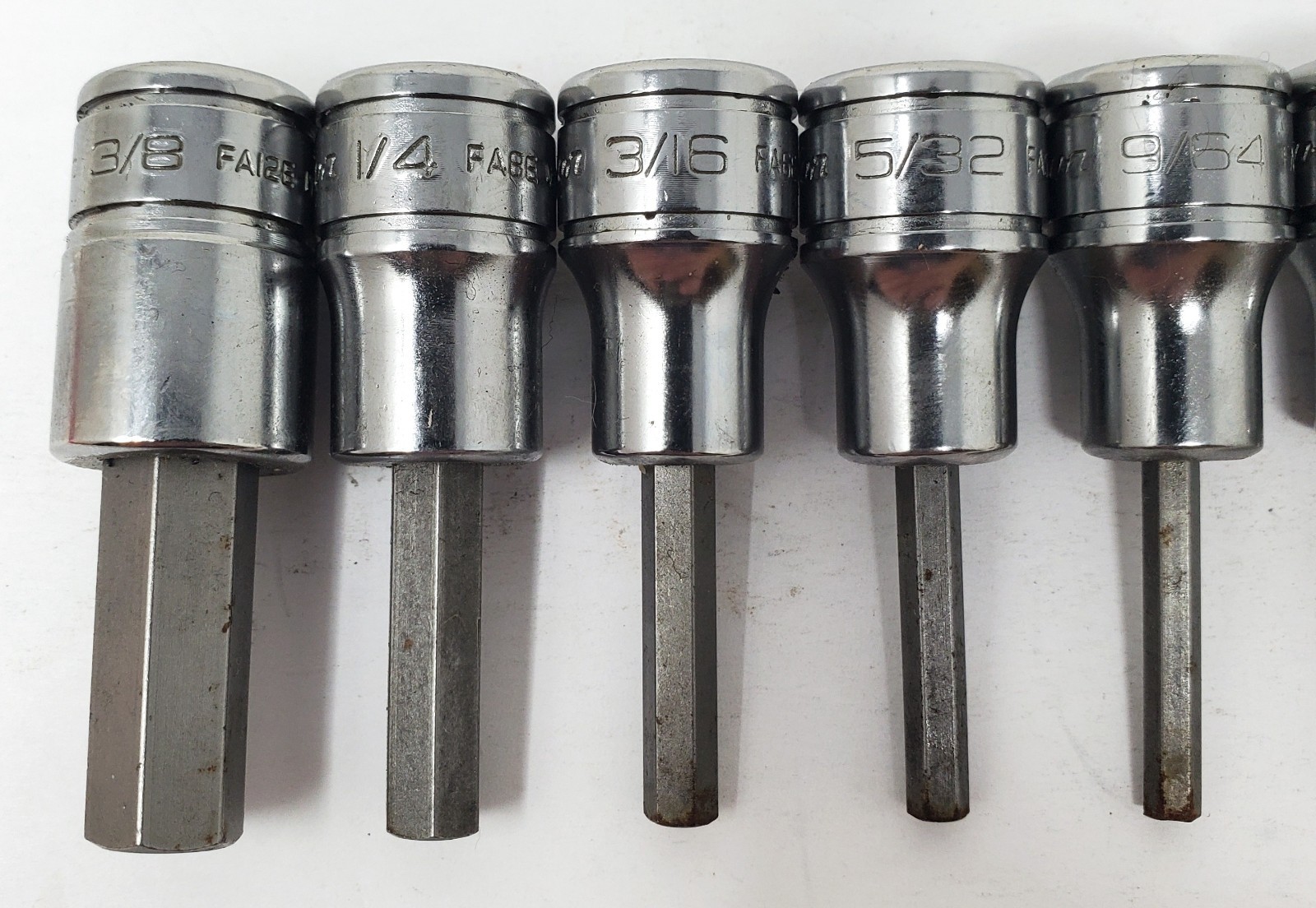 Snap-On 212EFTAY – 10pc Combo Drive SAE Hex Driver Bit Socket Set – Incomplete