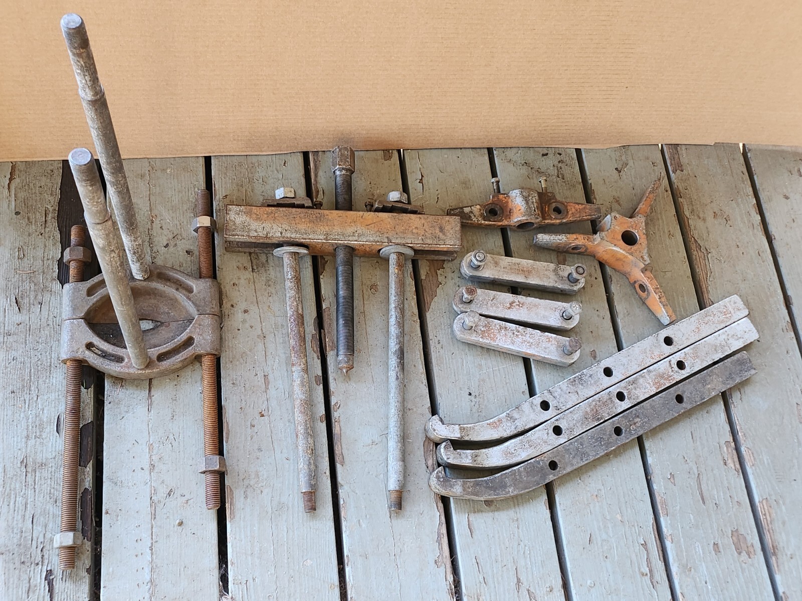 OTC 17-1/2 Ton Puller Set TO MOUNT on OTC 4180 17-1/2 Ton Power Twin Ram *READ*