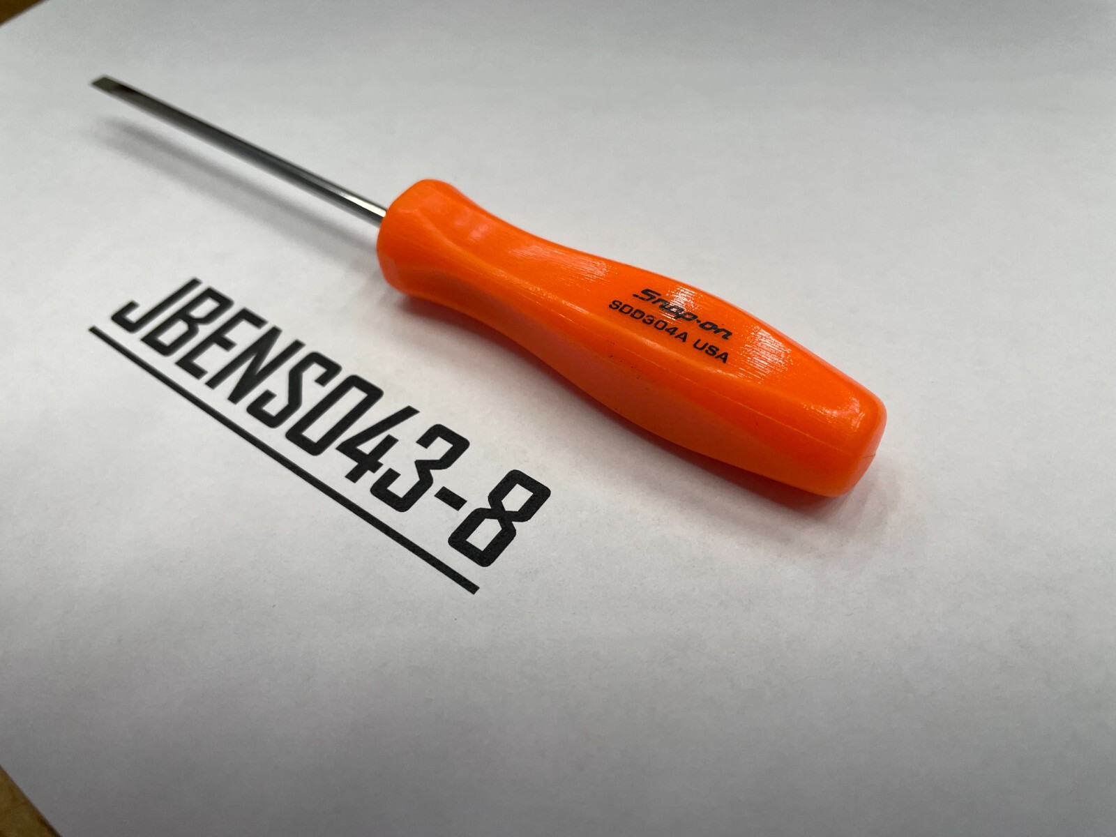 Snap-on Tools USA NEW ORANGE 1/8″ Mini Hard Grip Flat Head Screwdriver SDD304AO