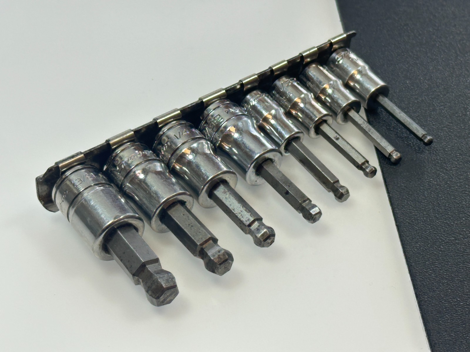 🇺🇸 Snap-on Tools USA 208EFTABY SAE 1/8″ – 3/8″ Ball-End Hex Socket Driver Set