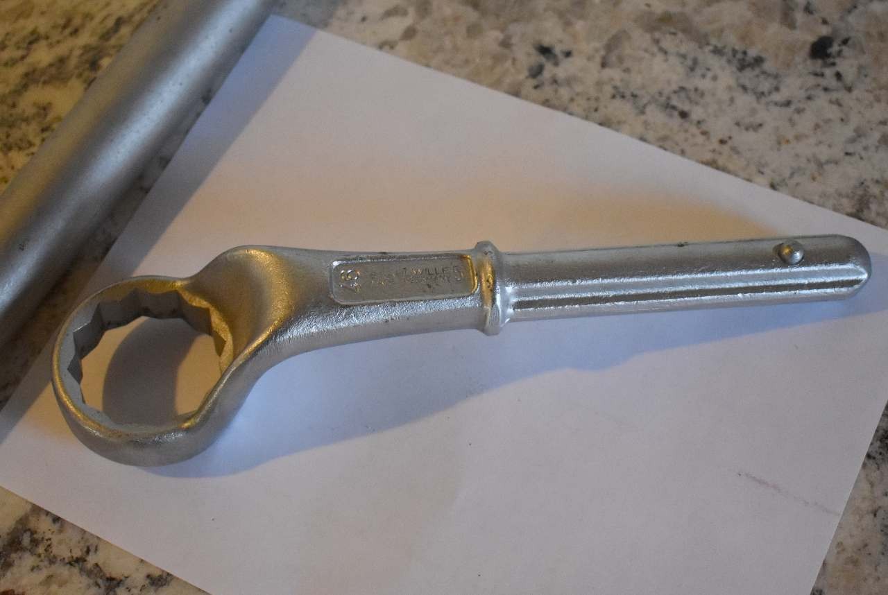 Stahlwille BIG 46mm VW axle nut wrench w. extension, Excellent