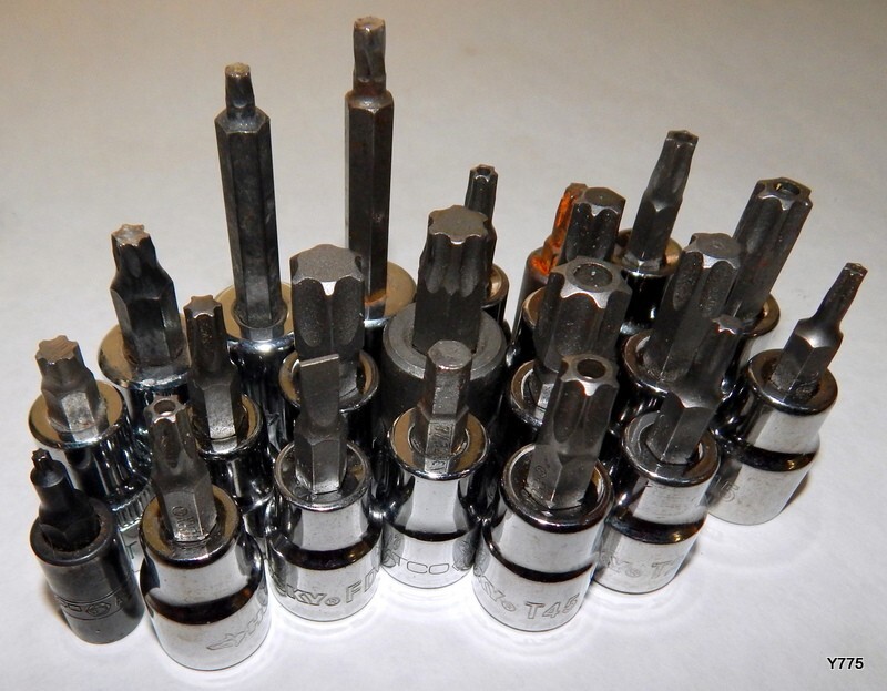 22 PCS Mixed Lot Assorted Drive Star Bit Sockets