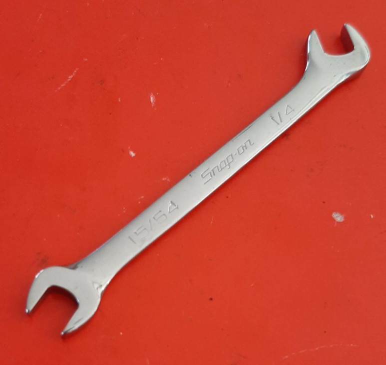 Snap-on USA DS1516A Offset Angle Open End 15/64 x 1/4″ Ignition Wrench Engraved