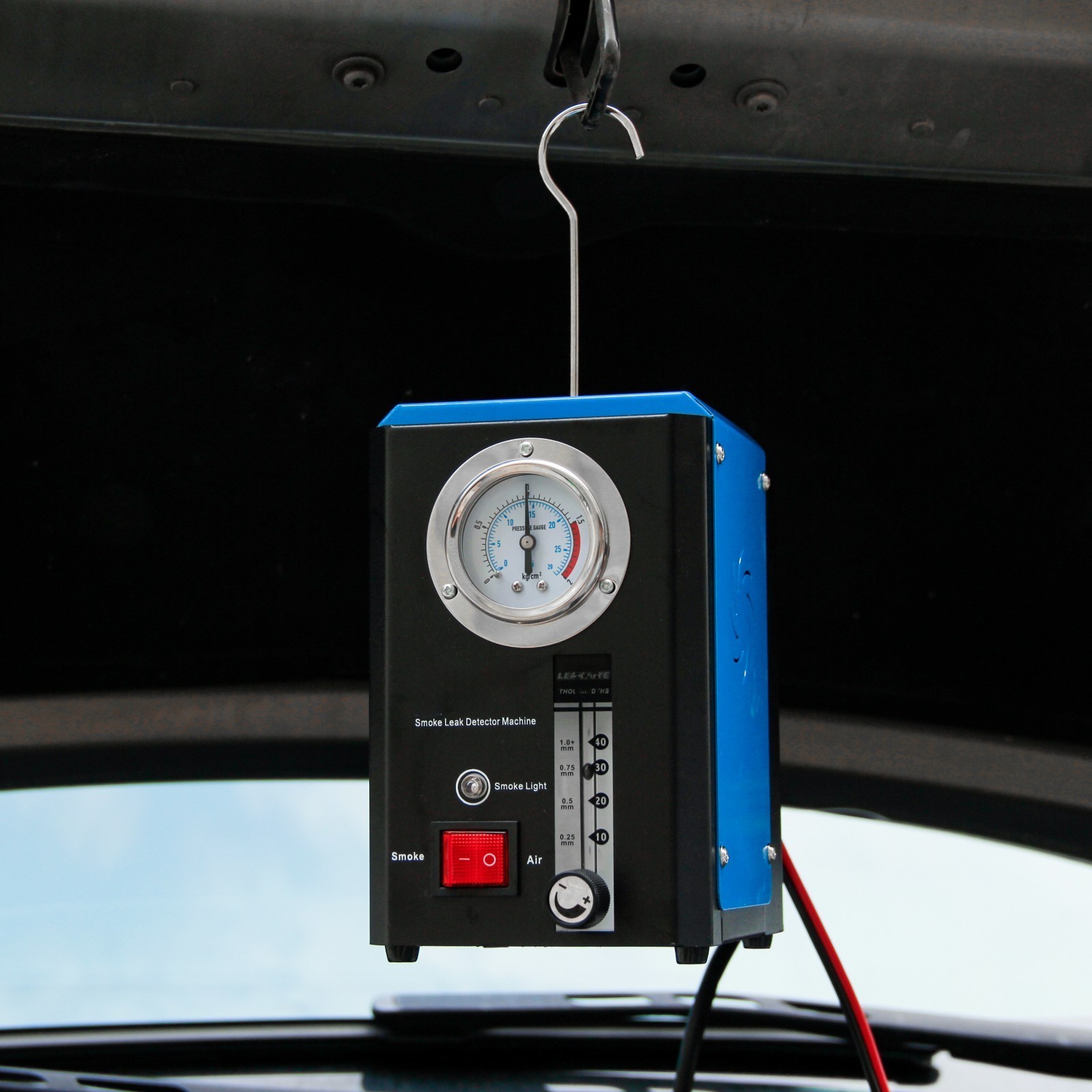 Automotive Smoke Machine Lead Detector EVAP Vacuum Diagnostic Tester DC 12V