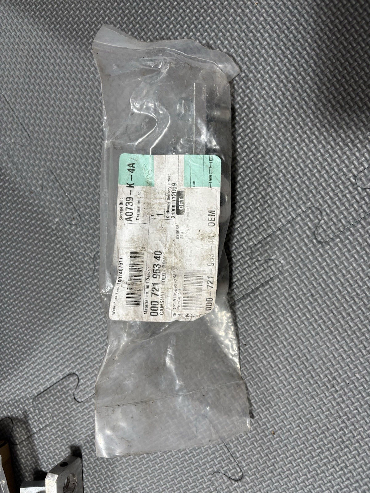 Porsche Tool P9634 Camshaft Hold Down Tool OEM 000-721-963-40-OEM